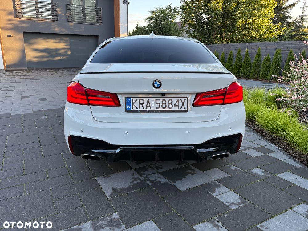 BMW Seria 5 530i xDrive M Sport sport - 9