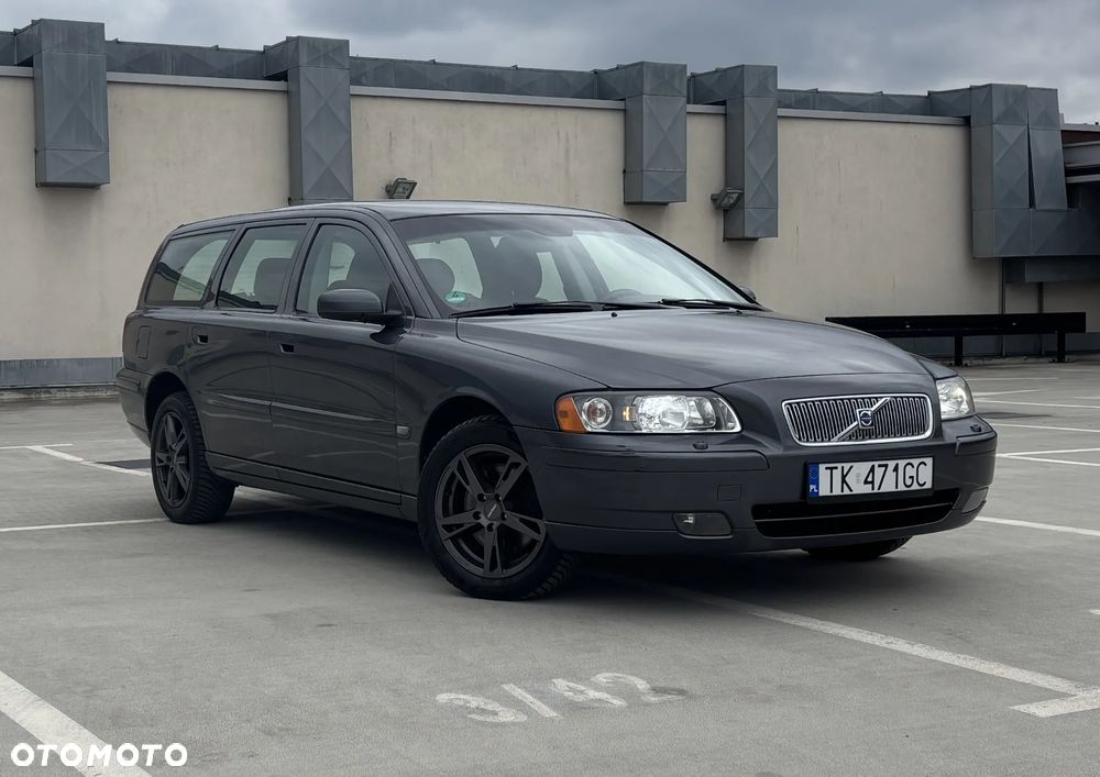 Volvo V70 2.4 Momentum - 2