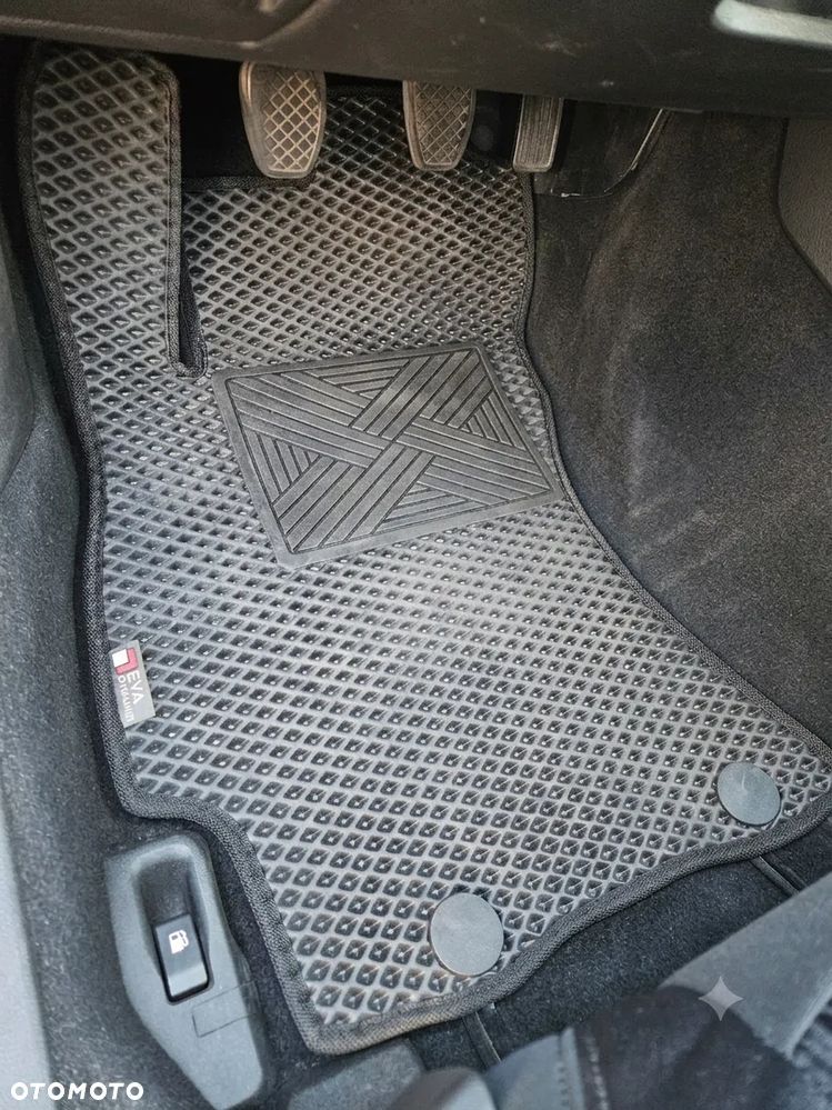 Subaru Legacy 2.0R Active - 27
