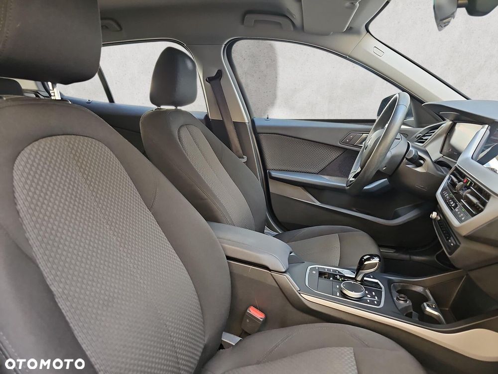 BMW Seria 1 118i Advantage - 29