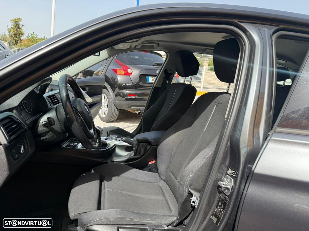 BMW 318 d xDrive Line Sport - 8