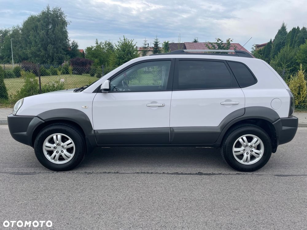 Hyundai Tucson 2.0 Active / Style - 24