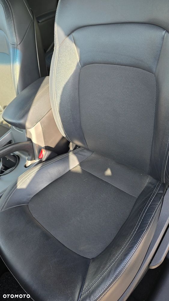 Kia Sportage 2.0 CRDI 4WD Attract - 14