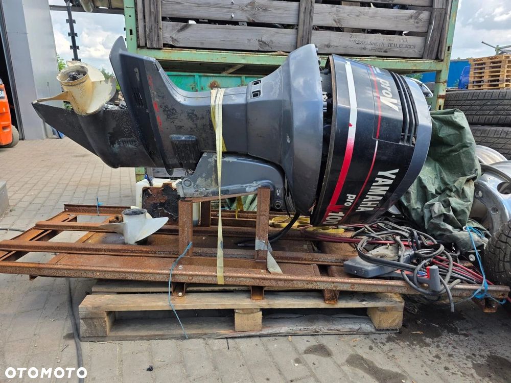 SILNIK ZABURTOWY YAMAHA V100 PRO 73,6 KW - 1