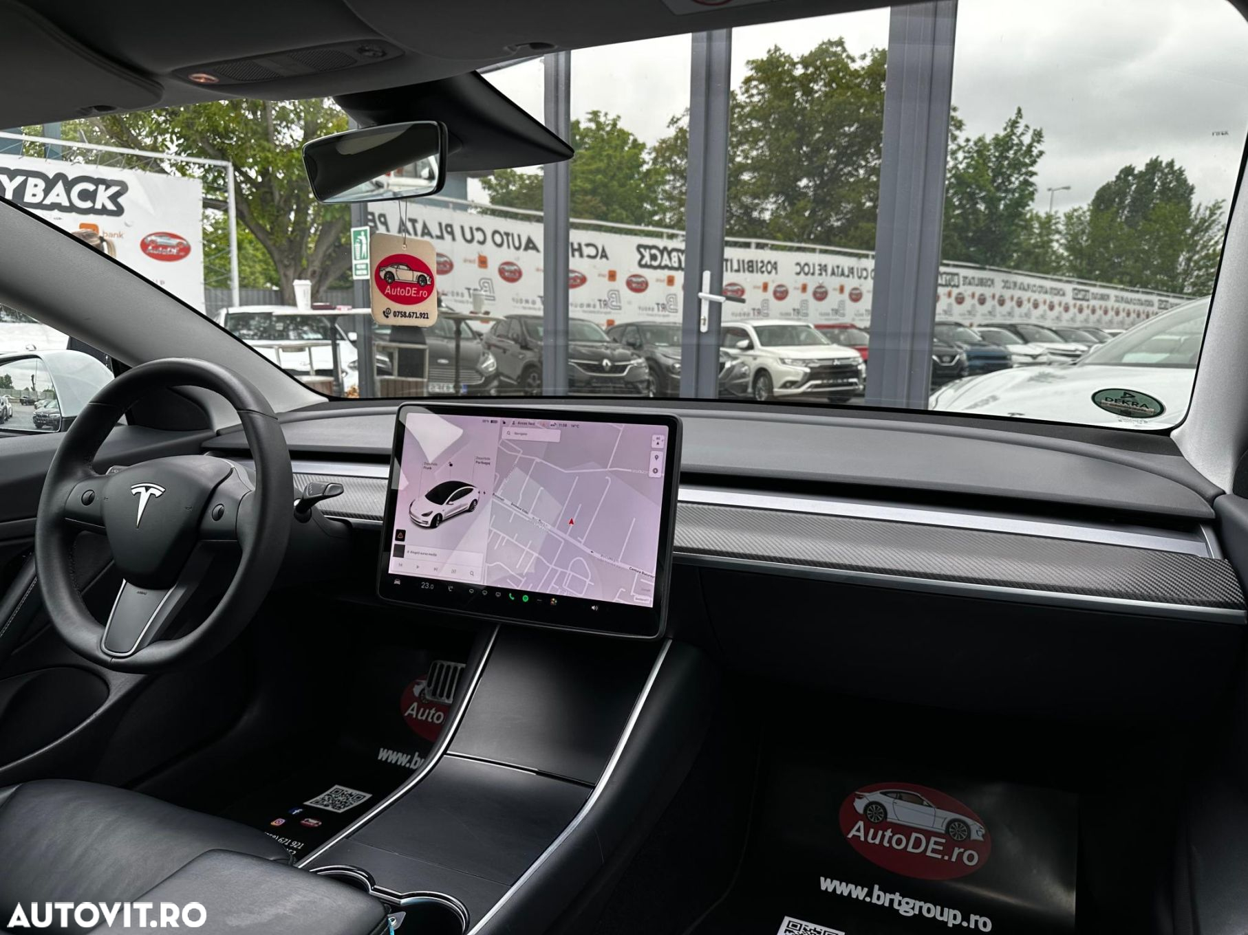 Tesla Model 3 - 6