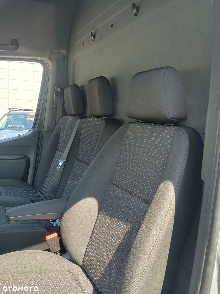 Mercedes-Benz Sprinter L2H2 - 16