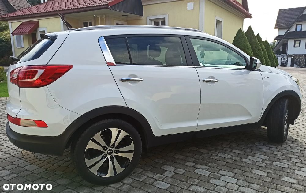 Kia Sportage 2.0 L - 10