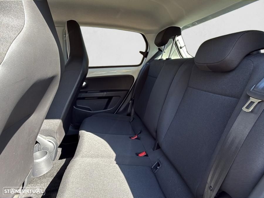 VW e-Up! Confort - 15