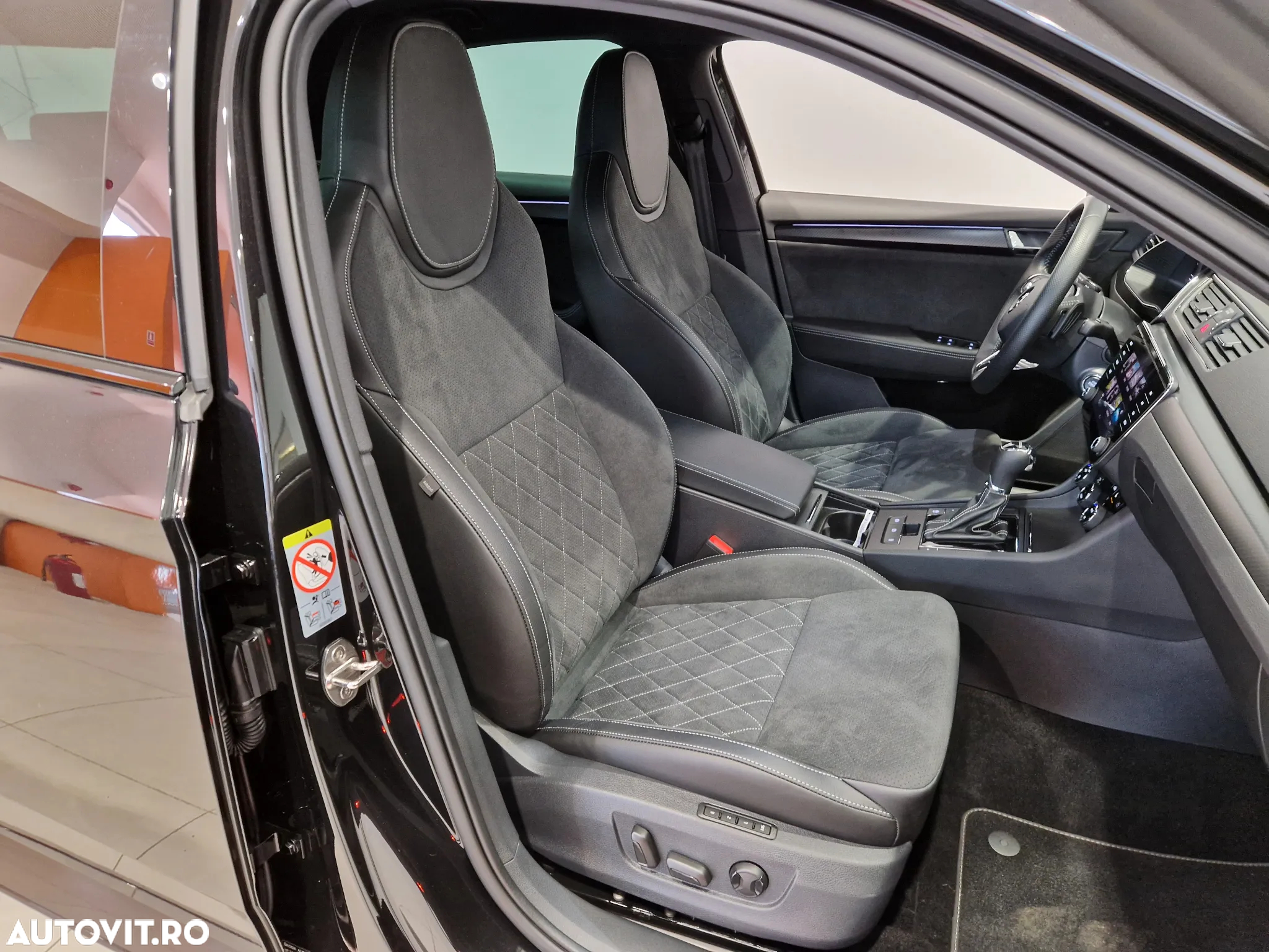 Skoda Superb 2.0 TSI 4X4 DSG Sportline - 13