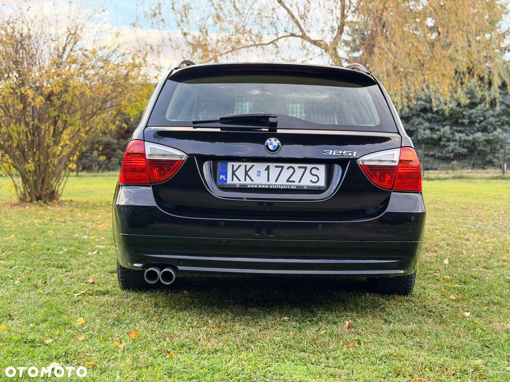 BMW Seria 3 325i - 8