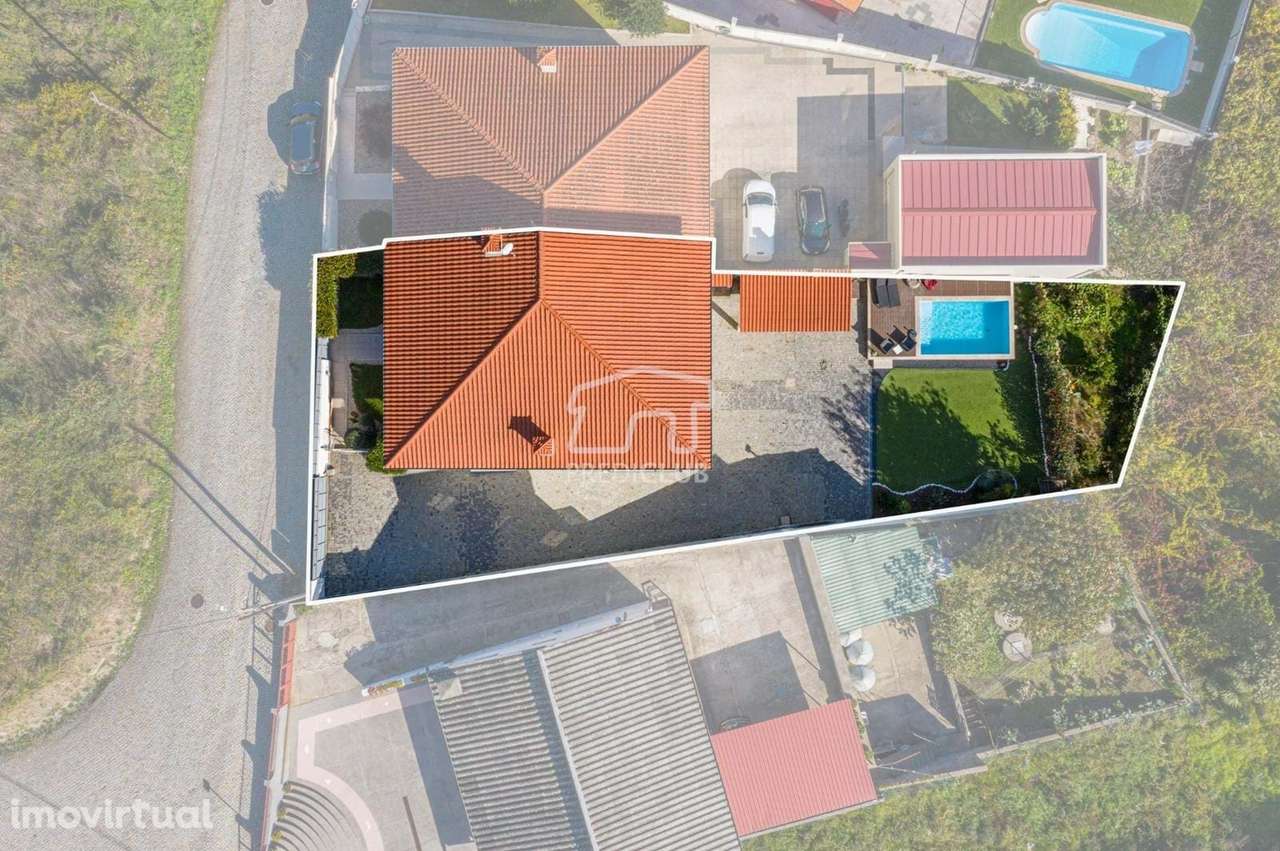 Moradia T3 - Felgueiras / Porto - Grande imagem: 2/35