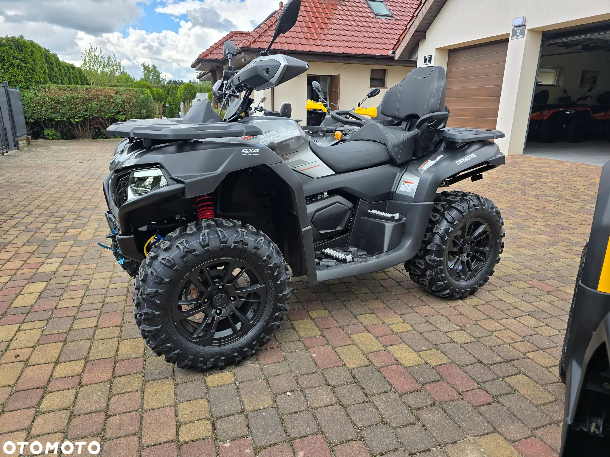 CFMoto CForce - 11