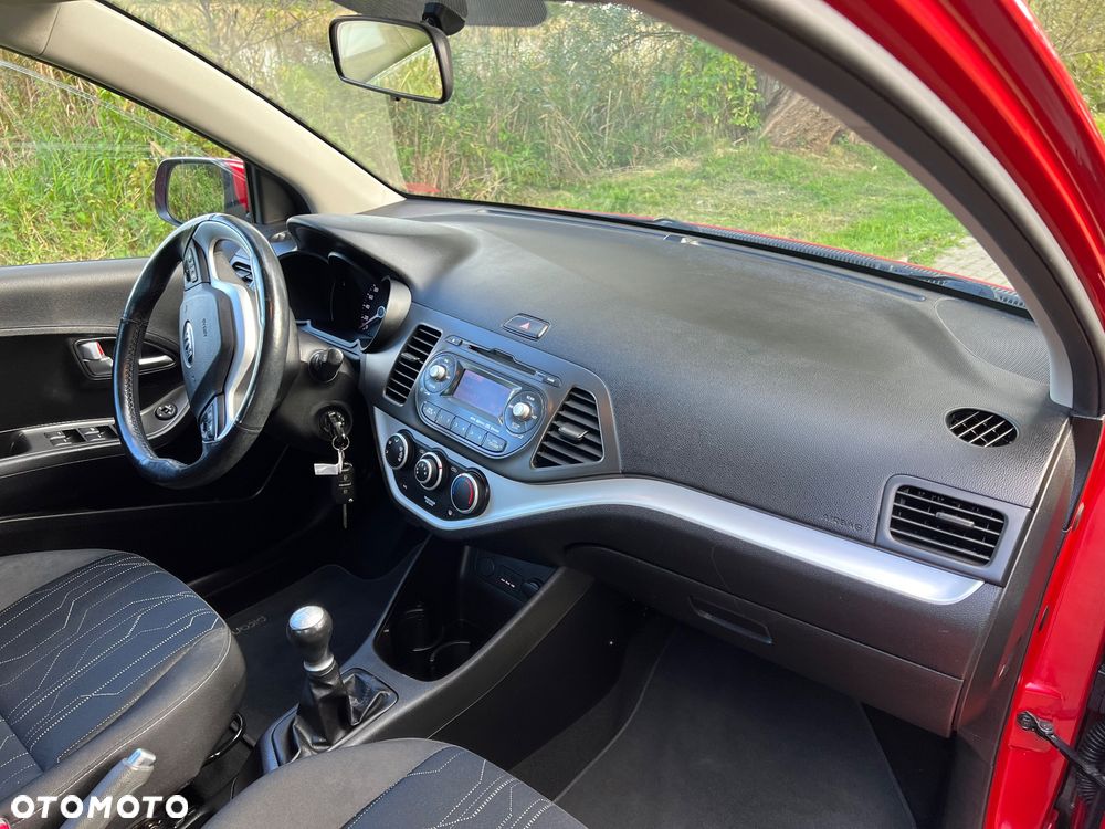 Kia Picanto 1.0 Dream Team Edition - 12