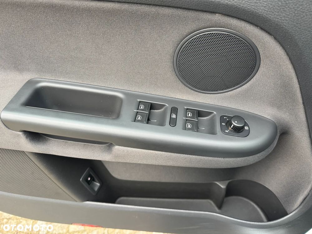 Volkswagen Golf Plus 1.6 Goal - 18