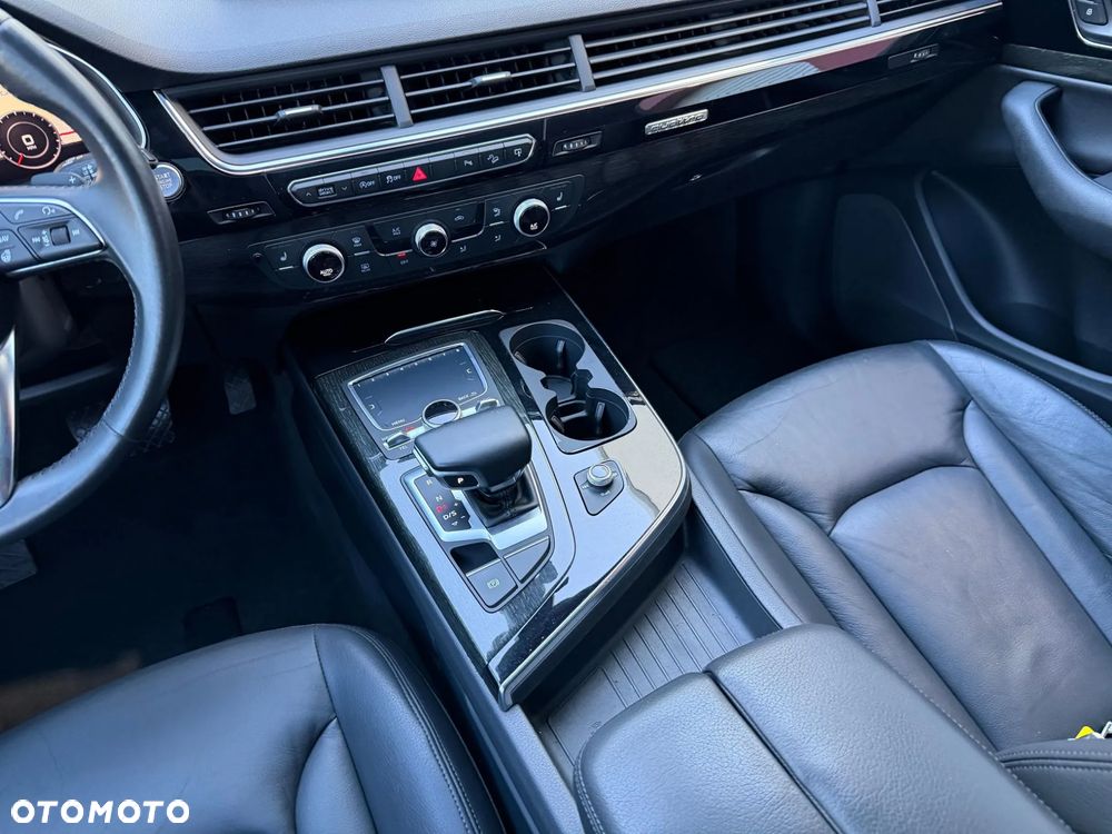 Audi Q7 - 21