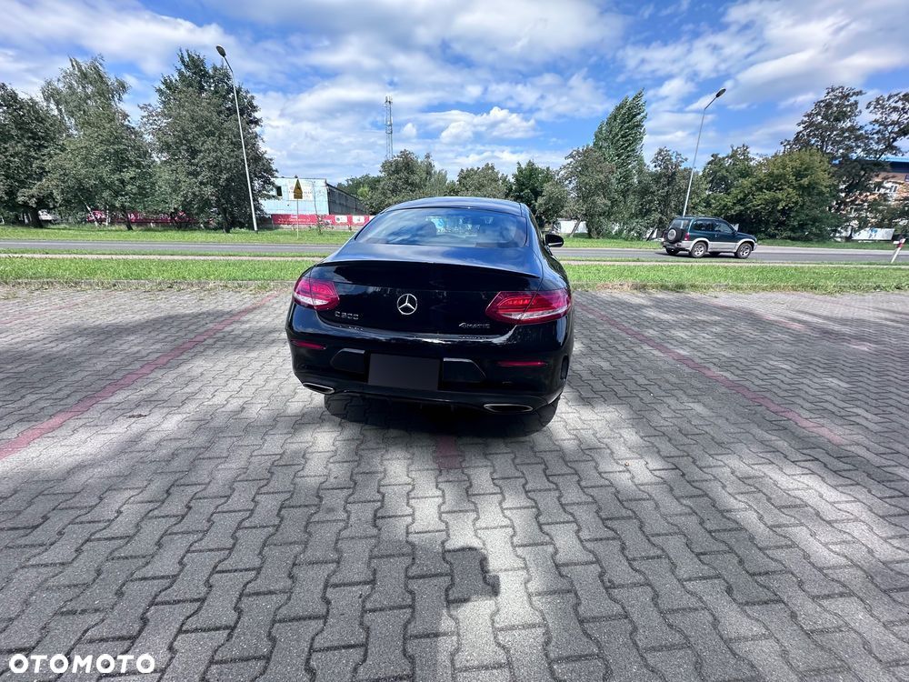 Mercedes-Benz Klasa C 300 7G-TRONIC AMG Line - 7