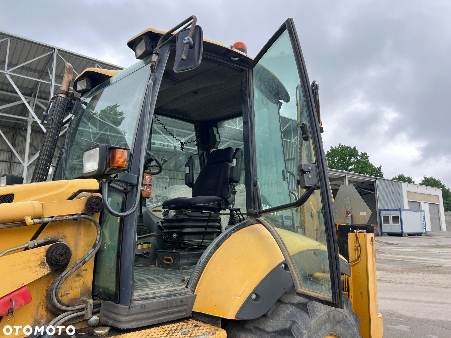 Komatsu Wb975 4X4 - 9