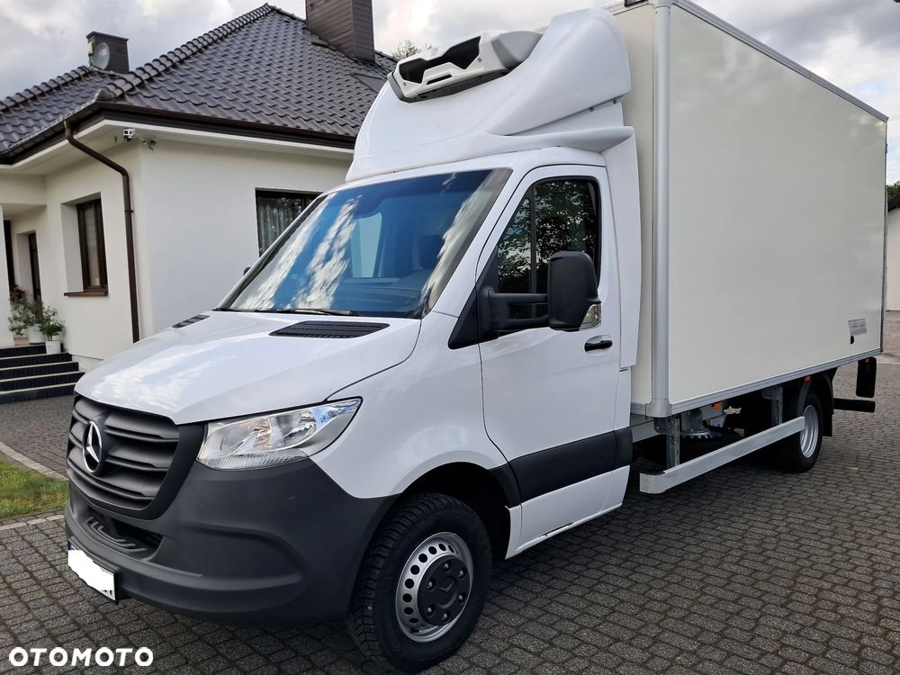 Mercedes-Benz SPRINTER 515 Chłodnia + Winda Salon Polska - 6