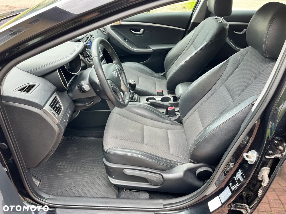 Hyundai i30 1.6 GDI Style - 11