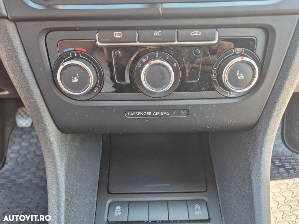 VOLKSWAGEN Golf 2012 — imagine 19