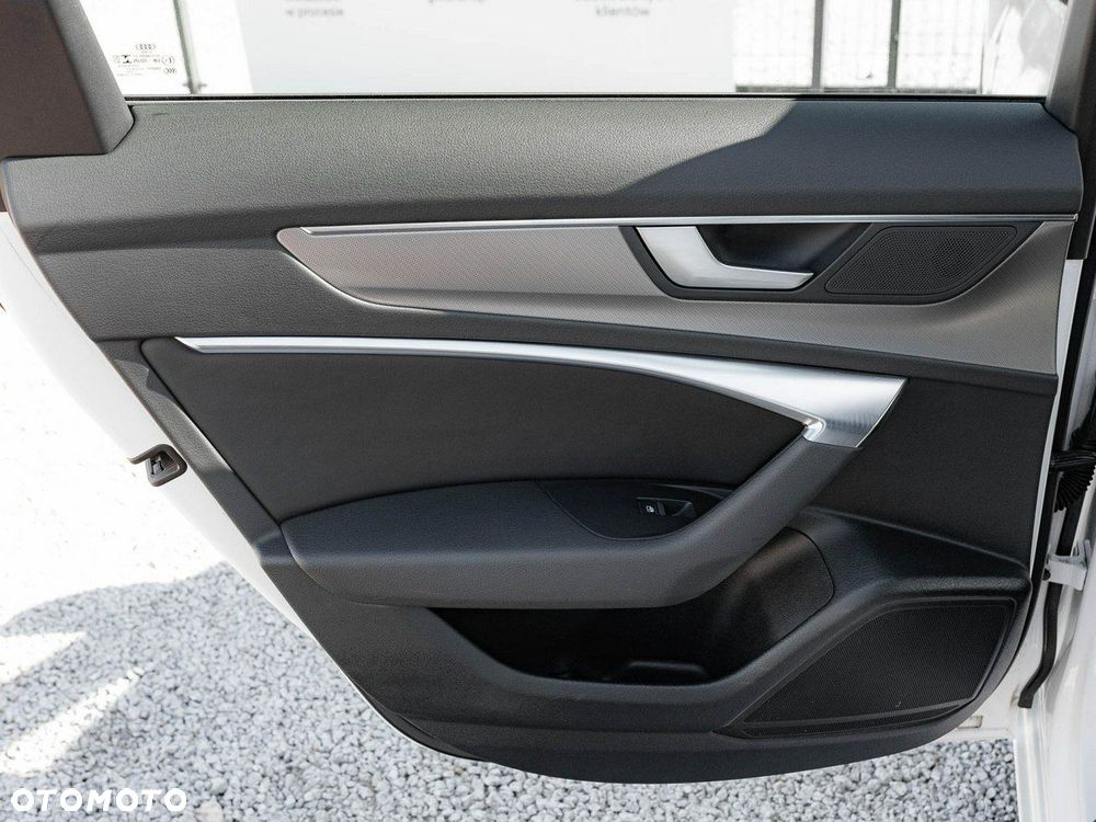 Audi A6 Avant - 27