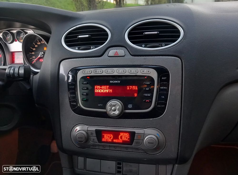 Ford Focus SW 1.6 TDCi Titanium - 13