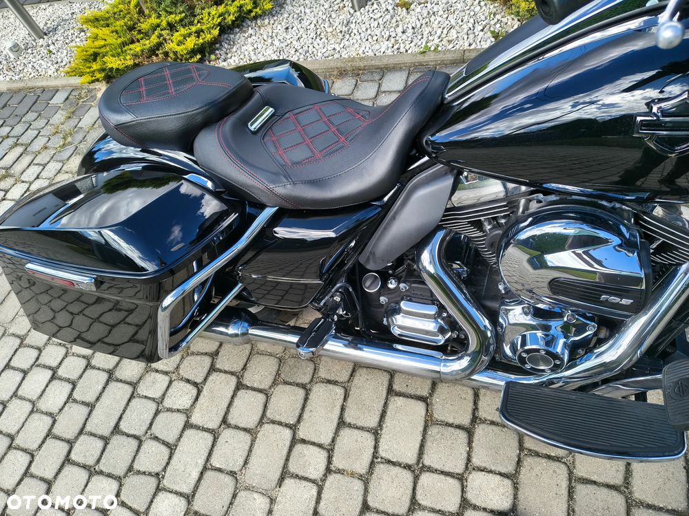Harley-Davidson Touring Street Glide - 6