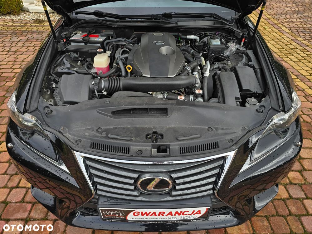 Lexus IS 200t / 300 Prestige - 37