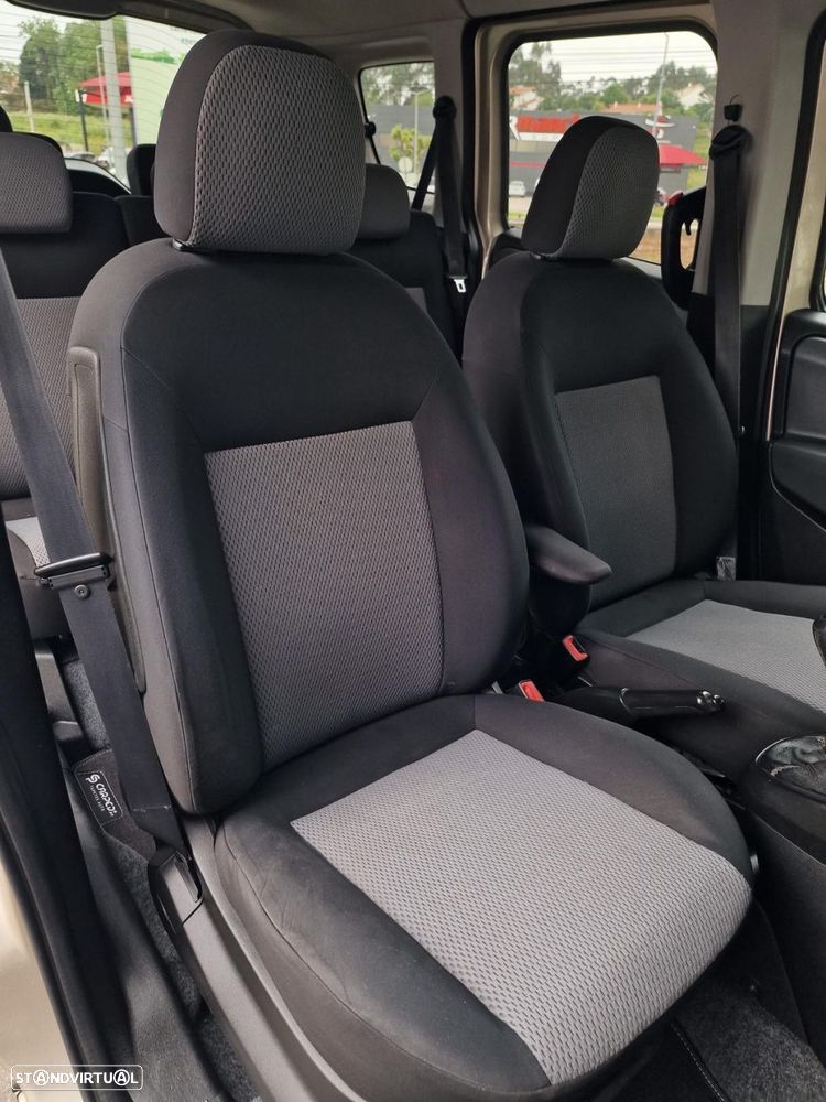Fiat Doblo 1.3 M-Jet 7L Start&Stop - 17