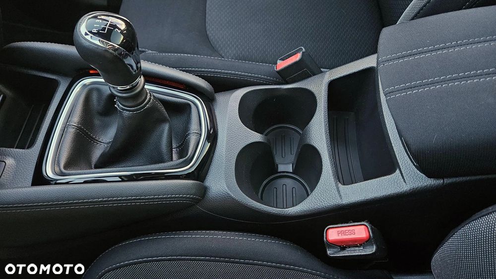 Nissan Qashqai 1.6 DIG-T N-Connecta - 30