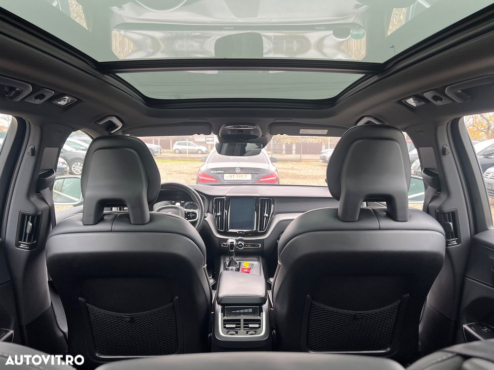 Volvo XC 60 D4 AWD R-Design - 4