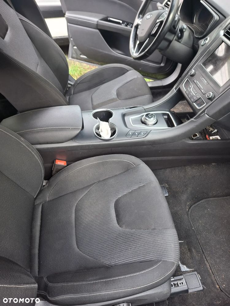 Ford Mondeo - 13