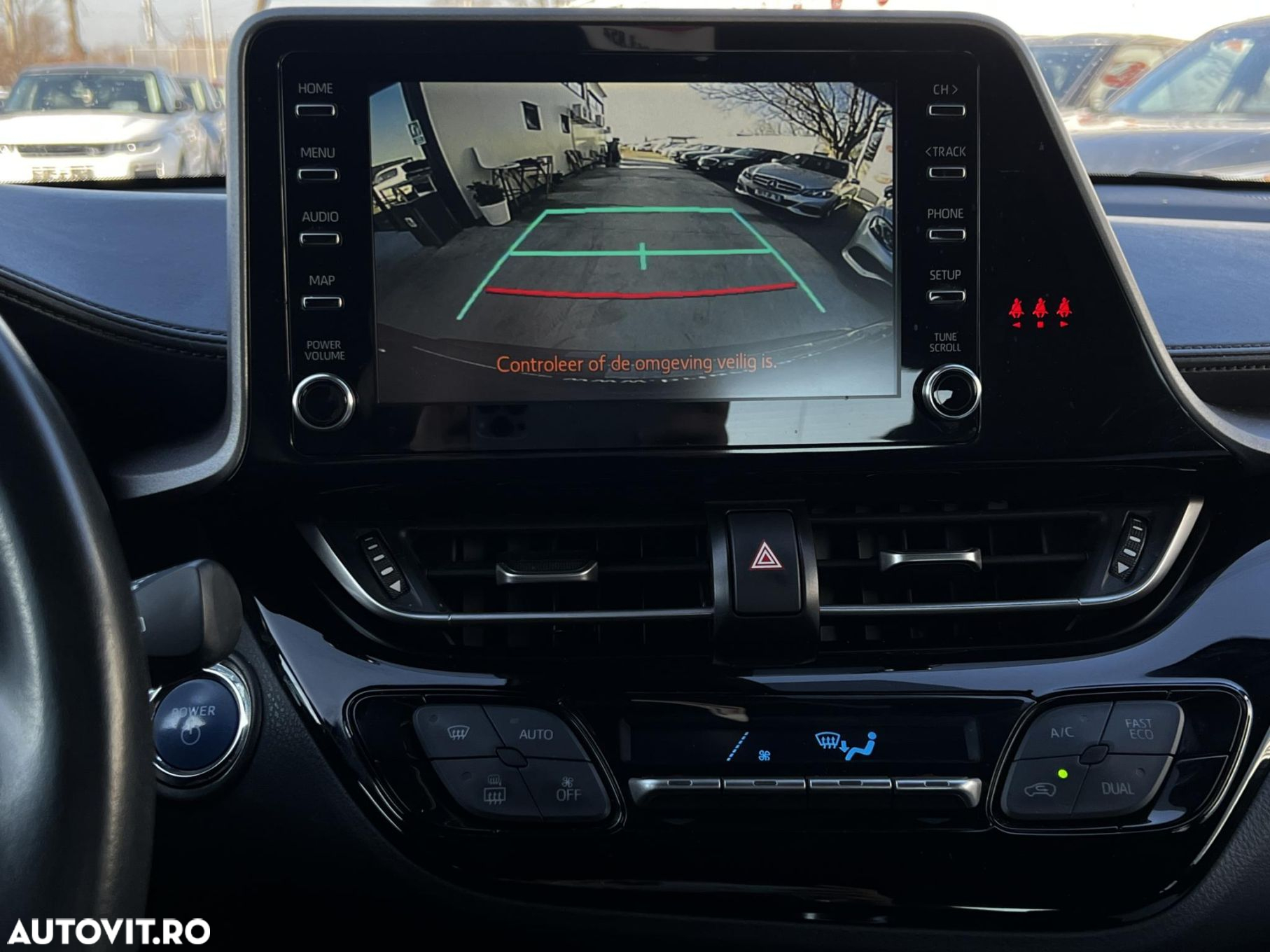 Toyota C-HR - 12