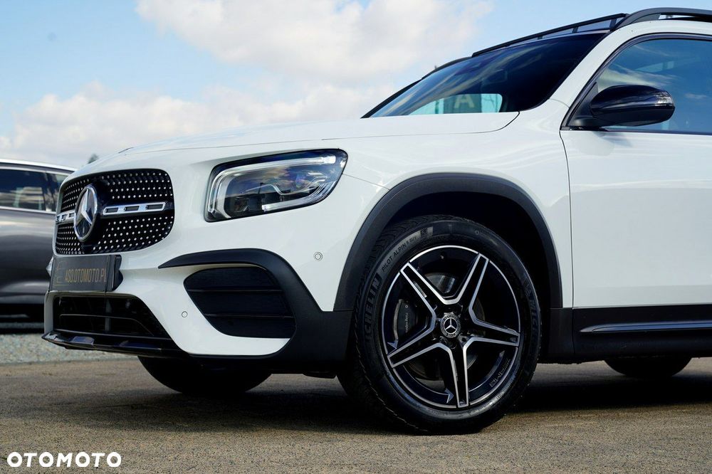 Mercedes-Benz GLB - 9
