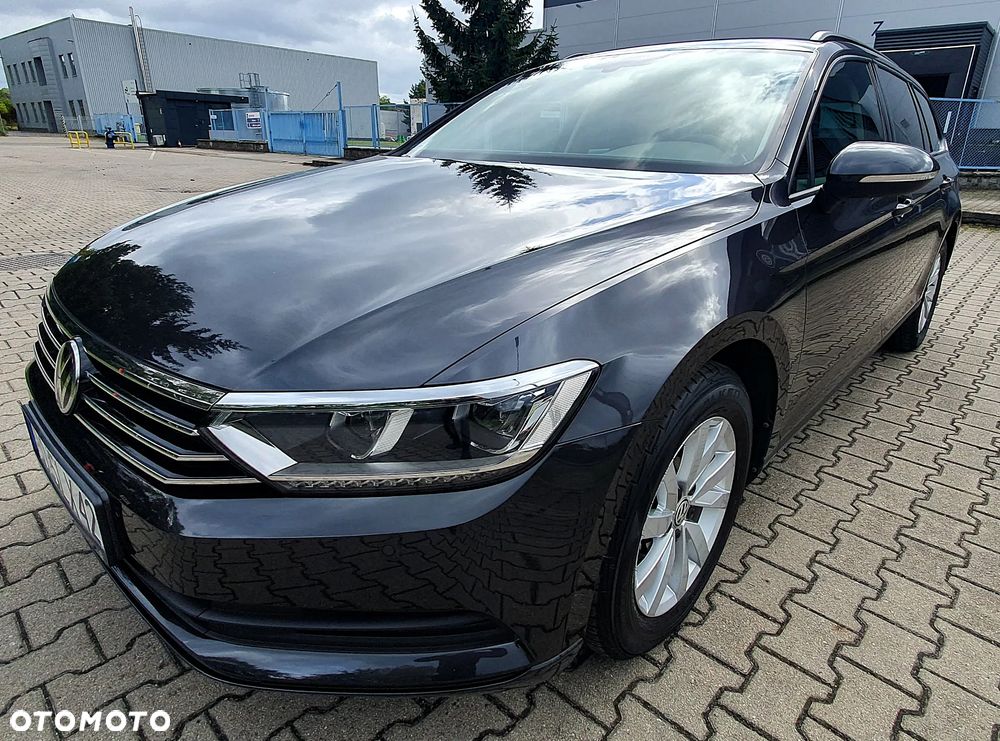 Volkswagen Passat 2.0 TDI SCR Trendline - 1