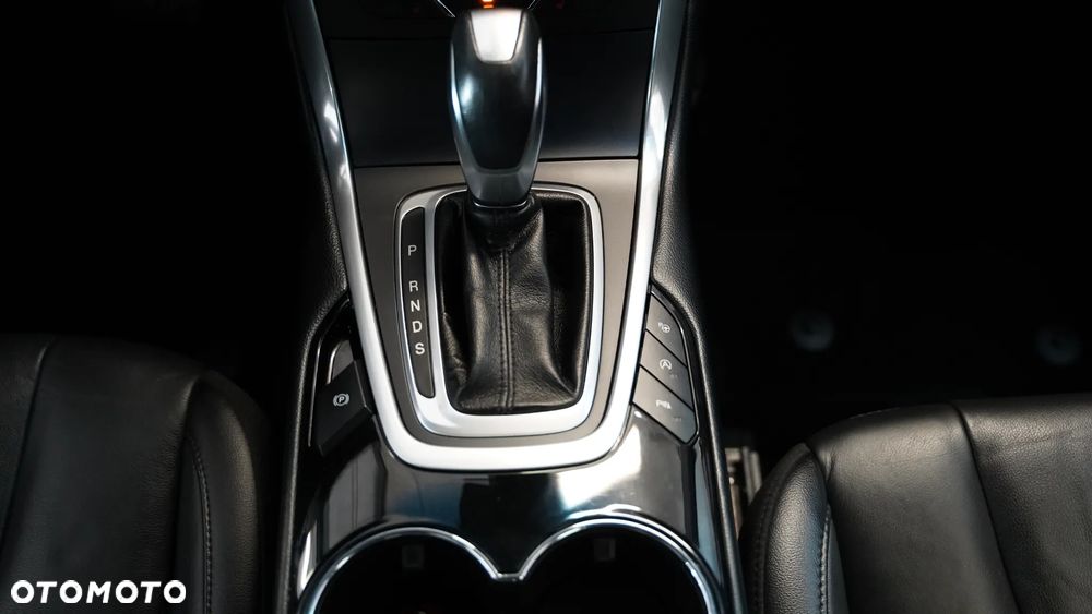 Ford Edge 2.0 TDCi Twin-Turbo 4WD Titanium - 29