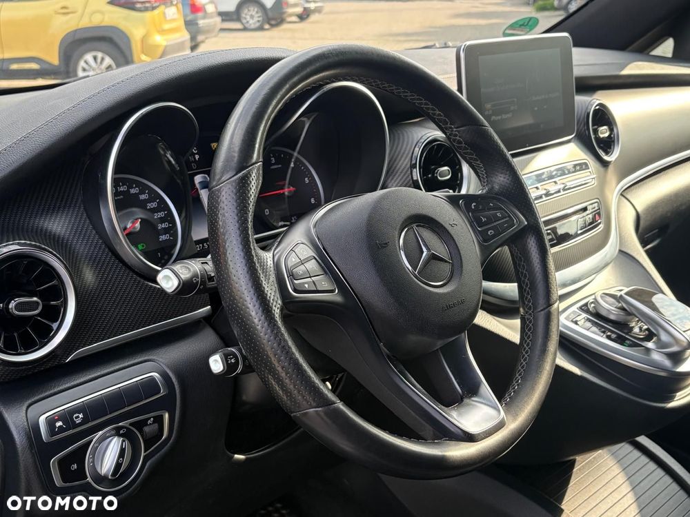 Mercedes-Benz Klasa V 300 d Avantgarde 9G-Tronic (ekstra d³) - 19