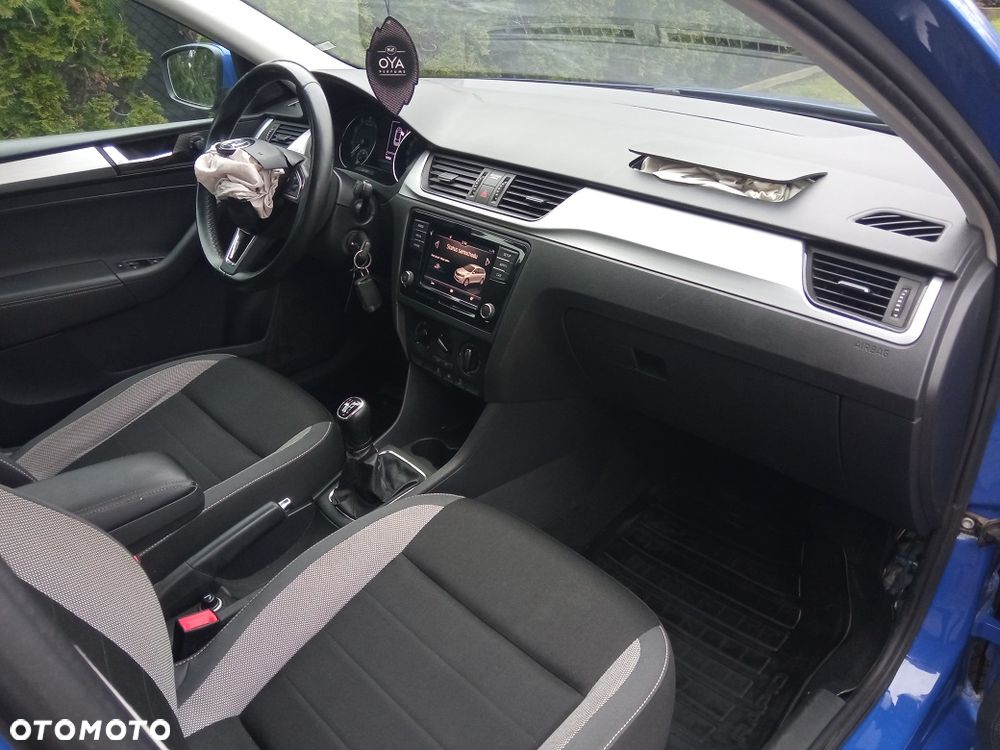 Skoda RAPID Spb 1.0 TSI Ambition - 18