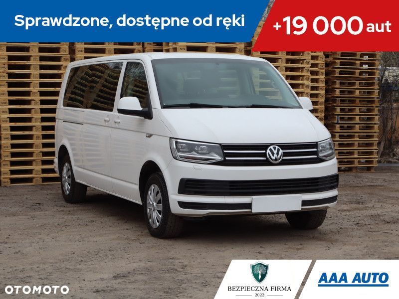 Volkswagen Caravelle - 2