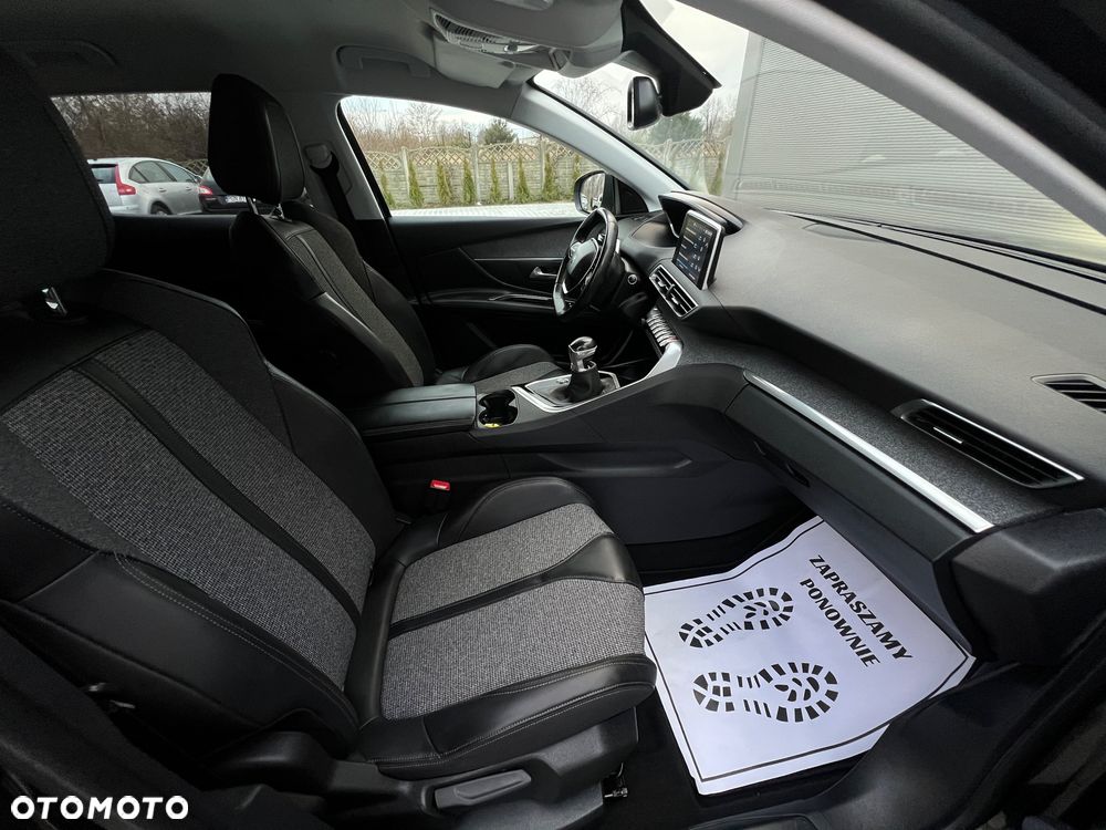 Peugeot 3008 PureTech 130 Stop & Start GPF Allure - 17
