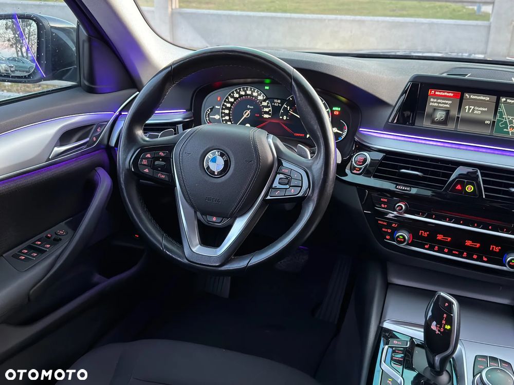 BMW Seria 5 520d - 18