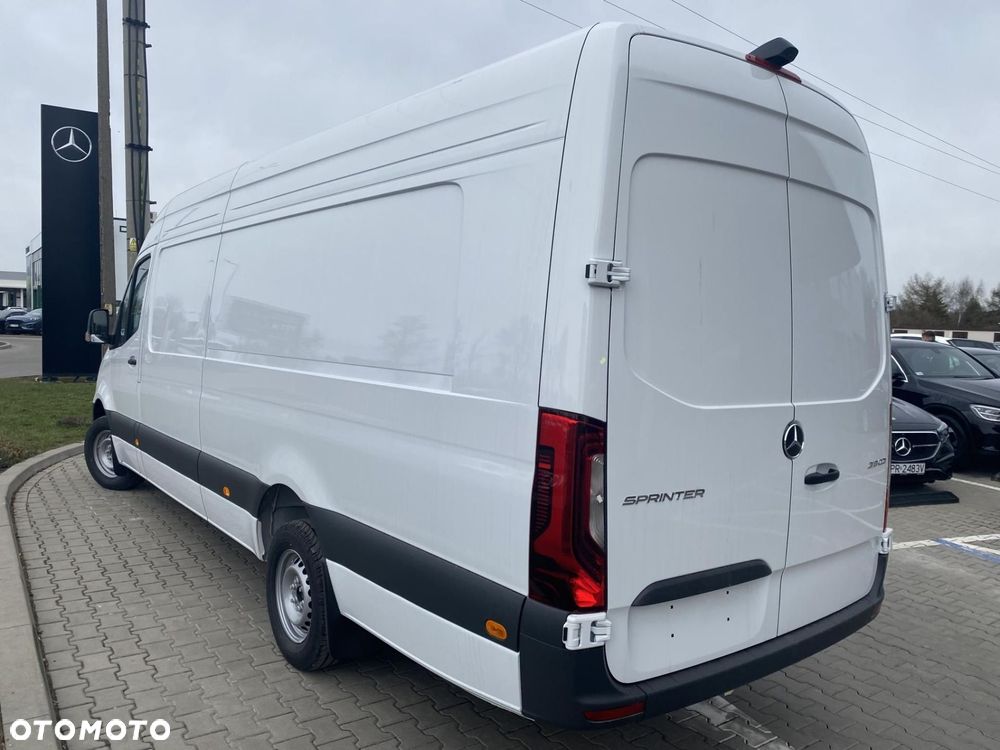 Mercedes-Benz Sprinter - 7