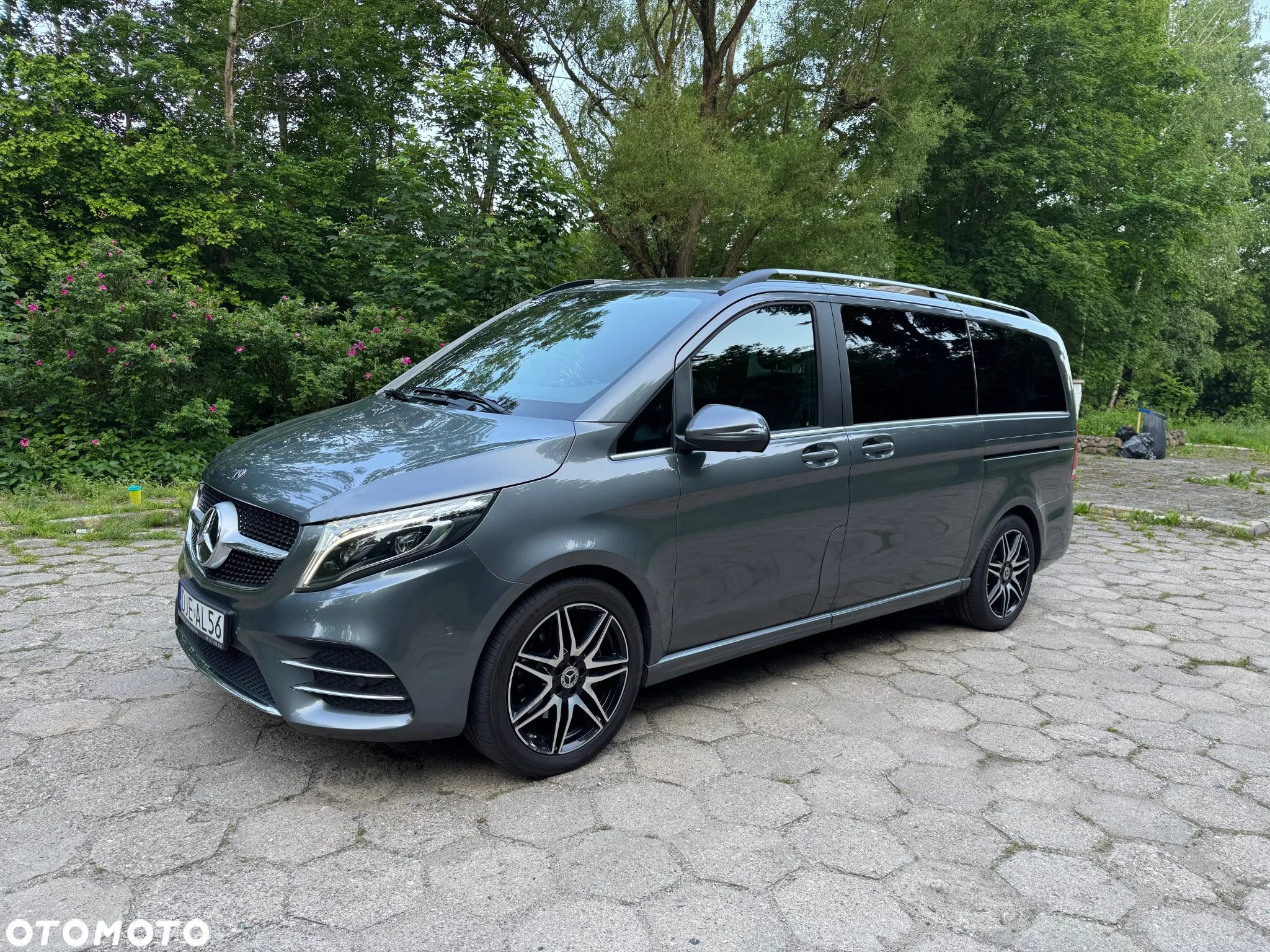 Mercedes-Benz Klasa V 300 d 4-Matic Exclusive 9G-Tronic (d³ugi) - 13