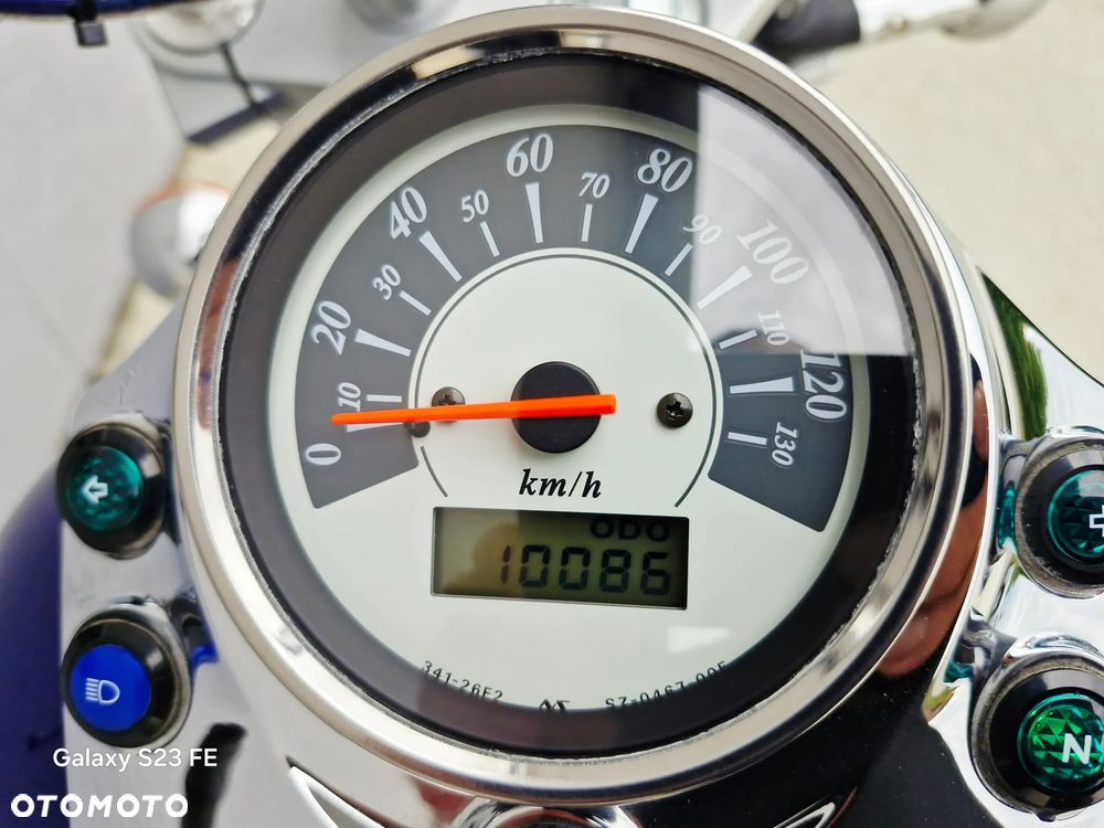 Suzuki Intruder - 5