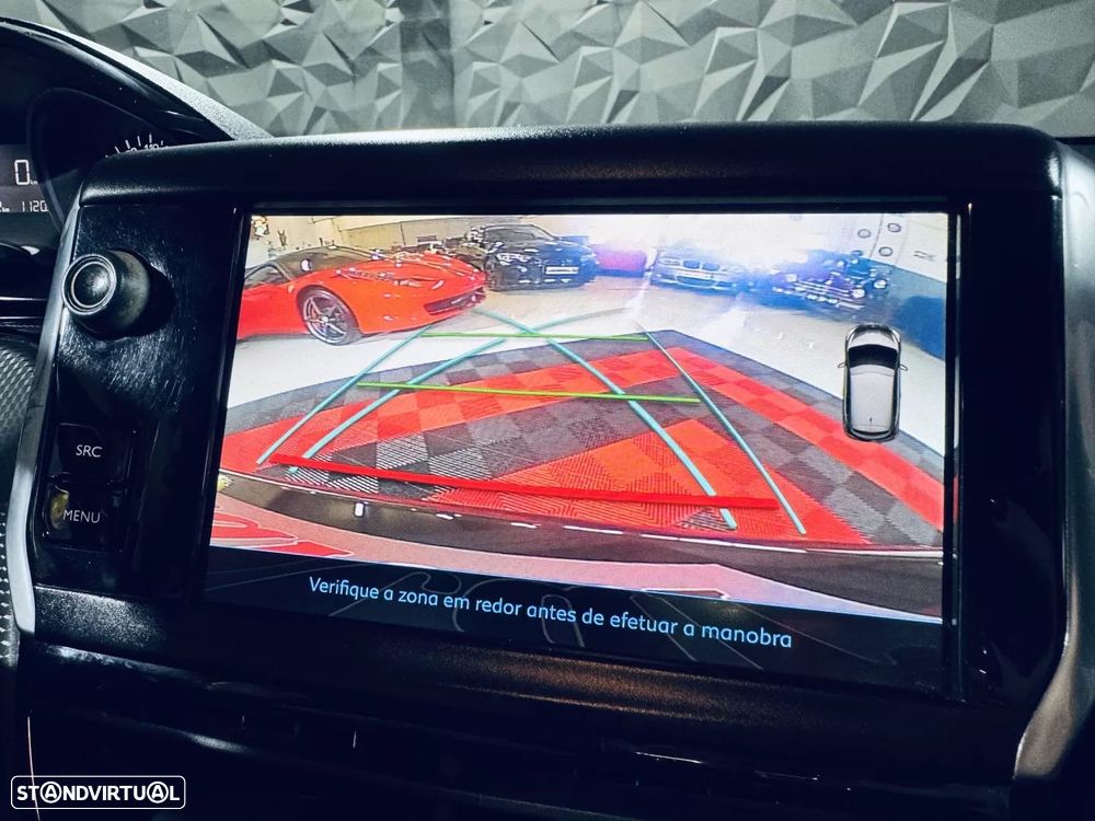 Peugeot 208 1.2 PureTech Style - 24