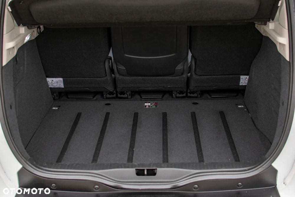 Renault Scenic - 32