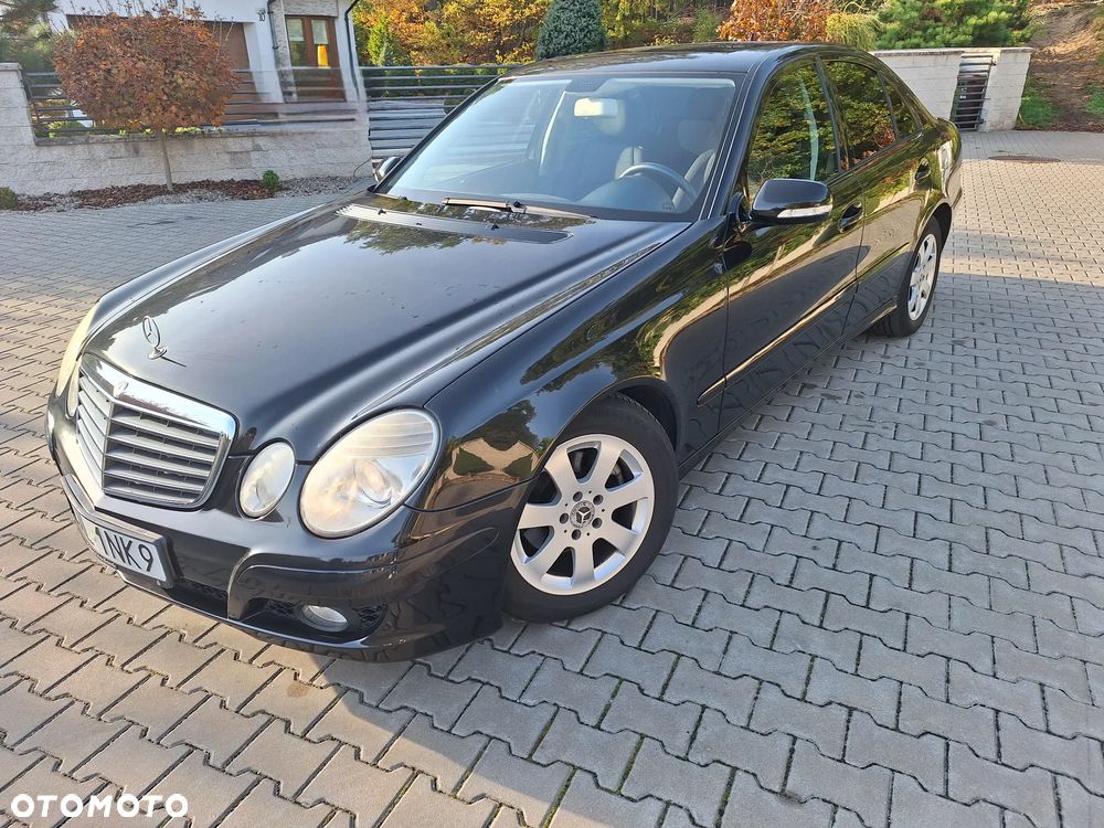 Mercedes-Benz E-Class 2007 photo 4