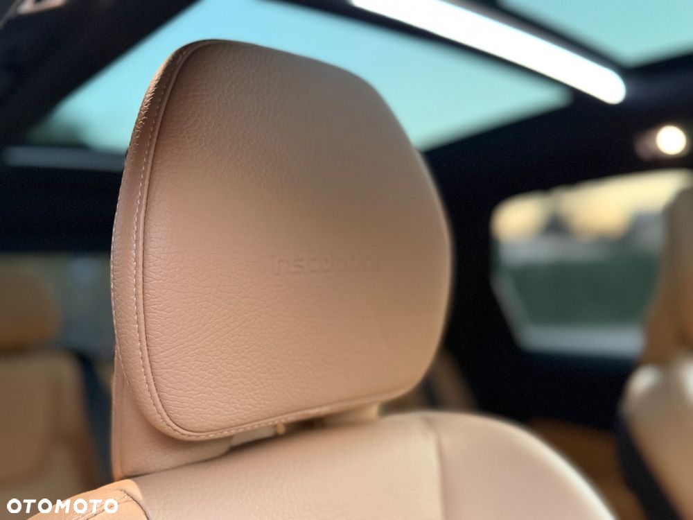Volvo XC 60 - 31
