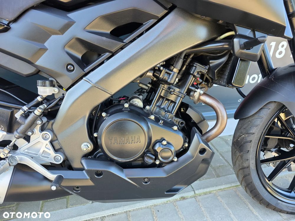 Yamaha MT - 22