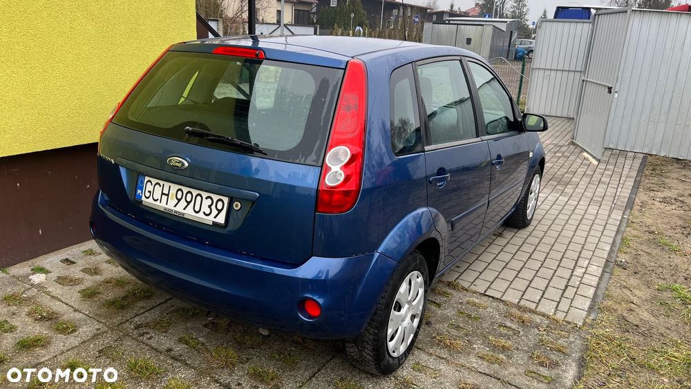 Ford Fiesta 1.3 Ambiente - 4